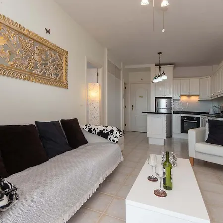 El Mirador - 2 Bed Apt In Los Cristianos *
