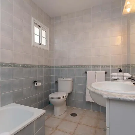 El Mirador - 2 Bed Apt In Los Cristianos شقة