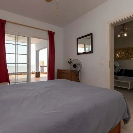 El Mirador - 2 Bed Apt In Los Cristianos
